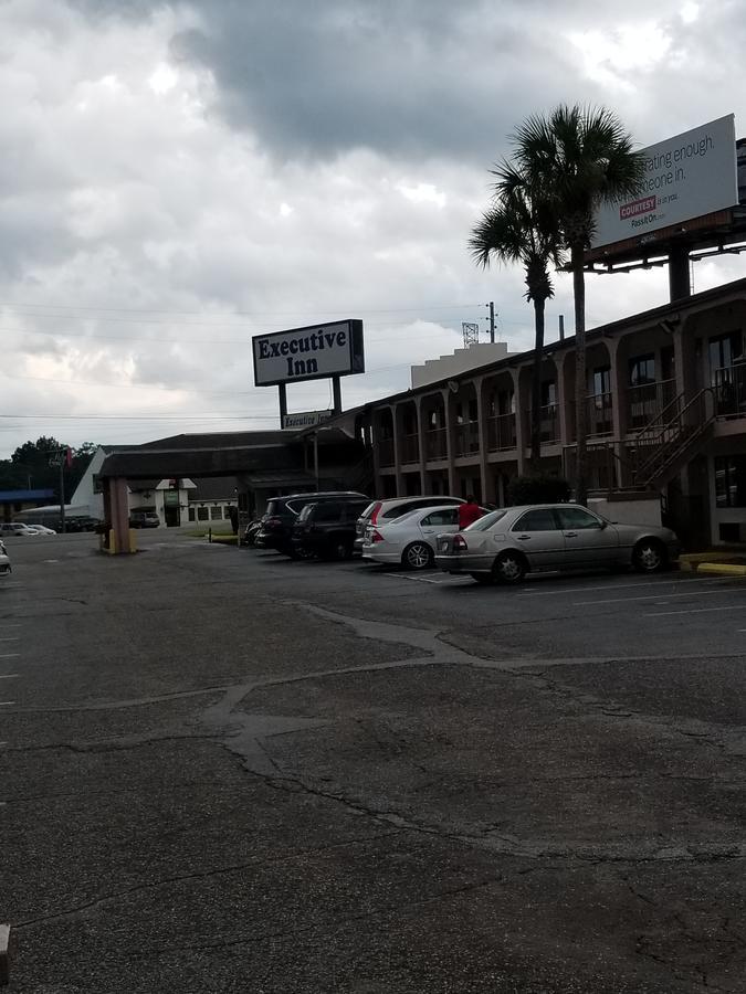 Executive Inn Ferry Pass Esterno foto