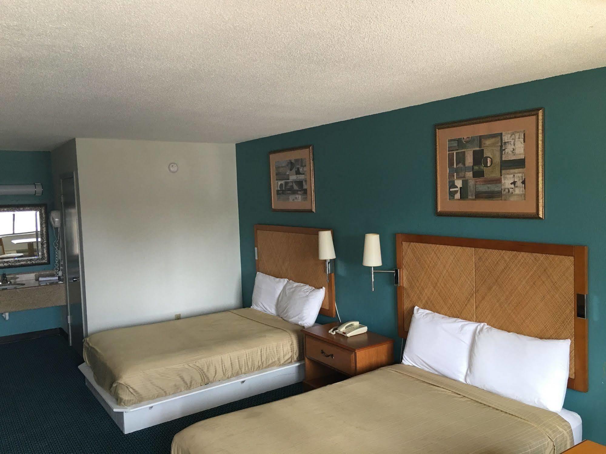 Executive Inn Ferry Pass Esterno foto