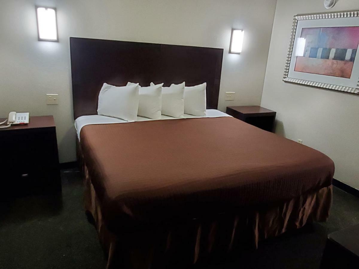 Executive Inn Ferry Pass Esterno foto